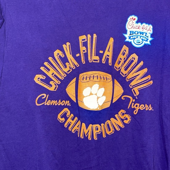 •BLUE 84•PURPLE CLEMSON CHICK-FIL-A BOWL CHAMPIONS LONG SLEEVE TEE SIZE MEDIUM - Picture 3 of 5